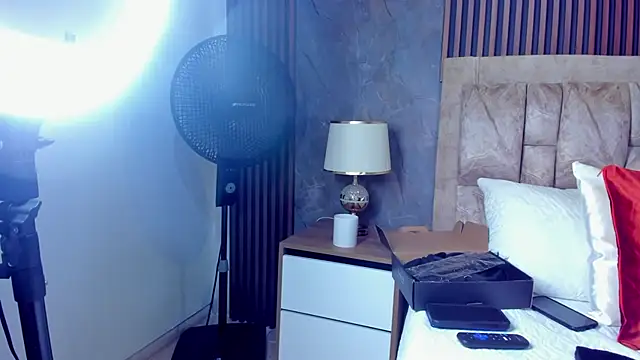 linda cabal online show from September 23, 10:28 pm