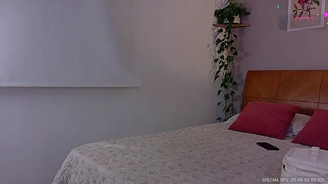 sarah rayy online show from September 15, 11:16 pm