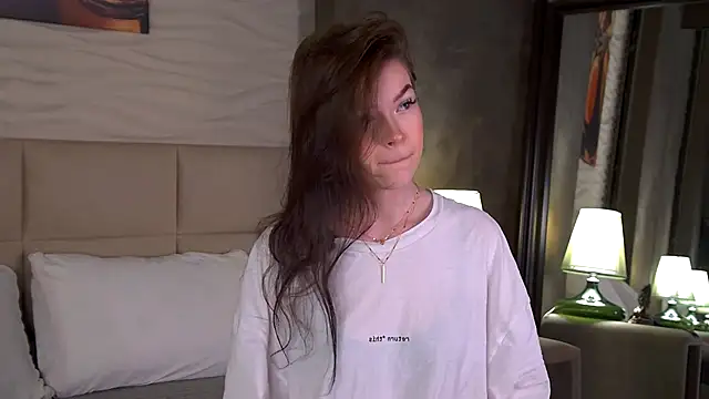 Wanda Wild online show from September 15, 4:02 am