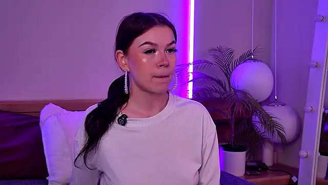 Wanda Wild online show from October 4, 3:52 am