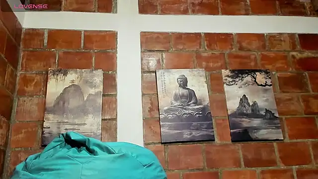 Luck Andrew online show from April 2, 10:49 pm