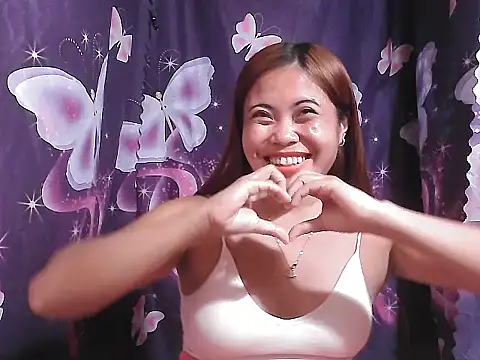 Hot Samantha4u online show from April 18, 9:33 am