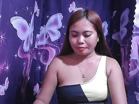 Hot Samantha4u online show from April 4, 7:53 pm