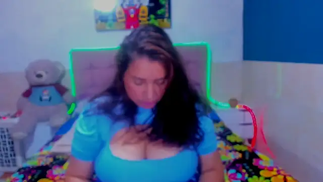 Snapshot of Arianna_Hot777 chatting on September 10, 2:10 am Arianna Hot777 online show from September 10, 2:10 am
