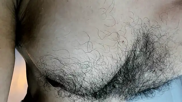 Snapshot of latinhotmuscle chatting on October 27, 4:57 am latinhotmuscle online show from October 27, 4:57 am