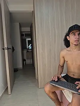 Snapshot of zadders_yb chatting on February 26, 6:46 am zadders yb online show from February 26, 6:46 am