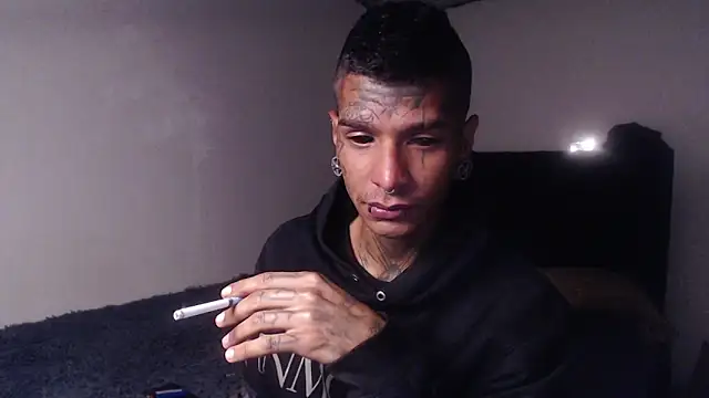 Snapshot of black_firex chatting on October 2, 4:54 pm black firex online show from October 2, 4:54 pm