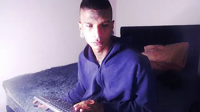 Snapshot of black_firex chatting on September 13, 12:54 am black firex online show from September 13, 12:54 am