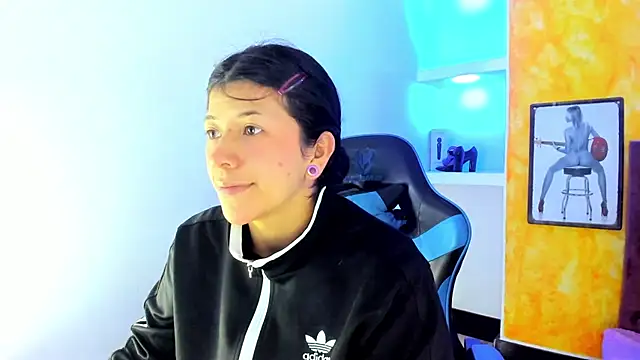 Raven Rouge  online show from October 9, 4:46 am