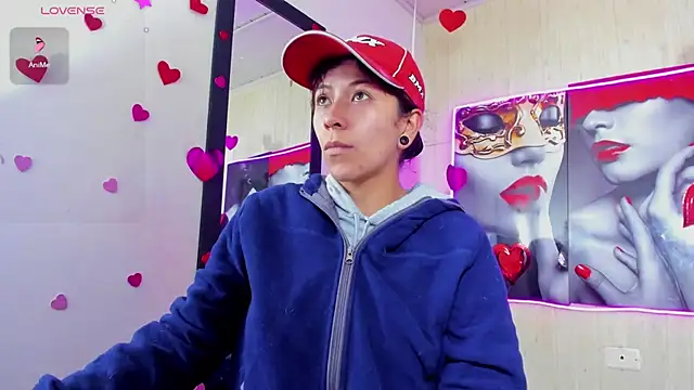 Raven Rouge  online show from March 18, 8:32 pm