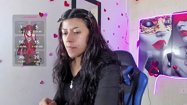 Snapshot of Raven_Rouge_ chatting on May 9, 12:30 pm Raven Rouge online show from May 9, 12:30 pm