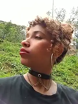 Vikyvoyeur online show from September 30, 8:59 pm