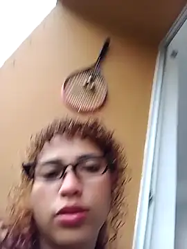 Vikyvoyeur online show from October 28, 9:14 pm