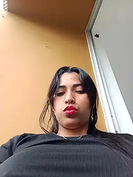 Vikyvoyeur online show from April 13, 7:40 pm