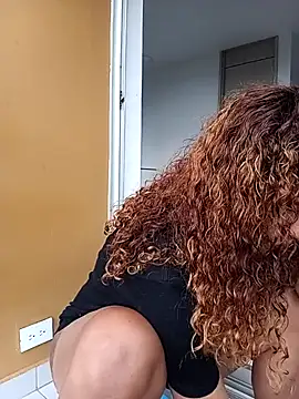 Vikyvoyeur online show from November 9, 6:23 pm