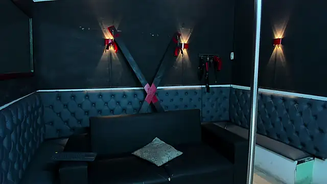 Stephy  online show from November 12, 7:40 pm