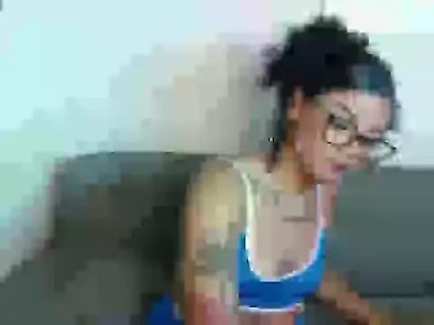 Snapshot of Darkflama1 chatting on February 12, 11:48 pm Darkflama1 online show from February 12, 11:48 pm