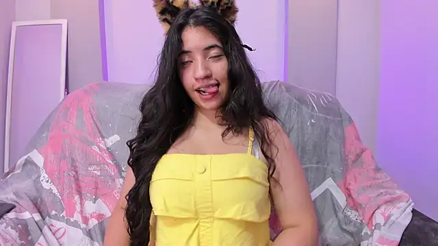 Nicol Chang online show from November 29, 8:09 pm