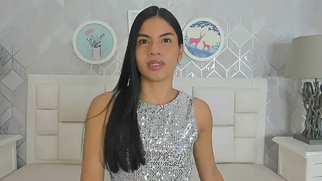 naia cox online show from December 5, 3:38 am