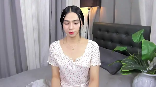 joyfulmartinaa online show from May 25, 5:00 pm