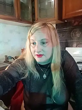 Snapshot of XHelenaX90 chatting on October 18, 1:46 pm XHelenaX90 online show from October 18, 1:46 pm