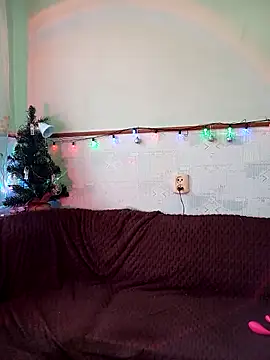 Snapshot of XHelenaX90 chatting on December 15, 8:53 am XHelenaX90 online show from December 15, 8:53 am