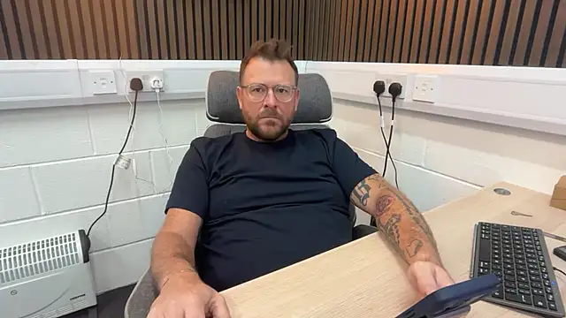 bilf1978 online show from March 3, 6:53 am