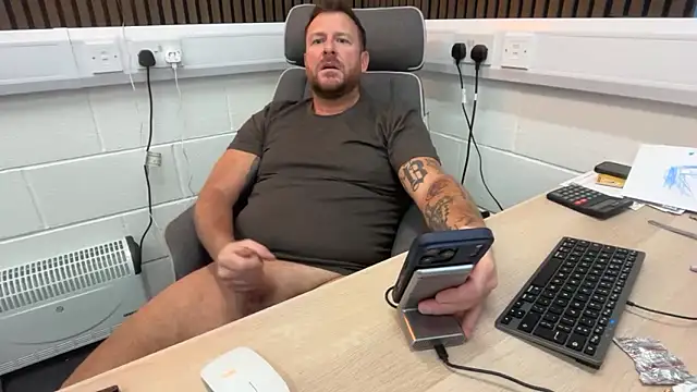 bilf1978 online show from May 15, 8:34 am