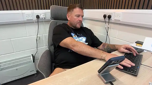 bilf1978 online show from May 26, 8:56 am
