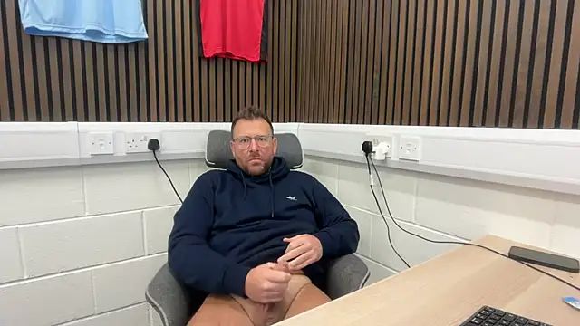 bilf1978 online show from February 11, 7:30 am