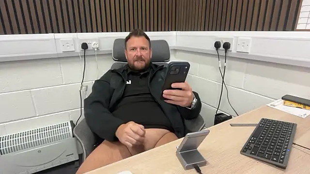 bilf1978 online show from June 16, 6:13 am