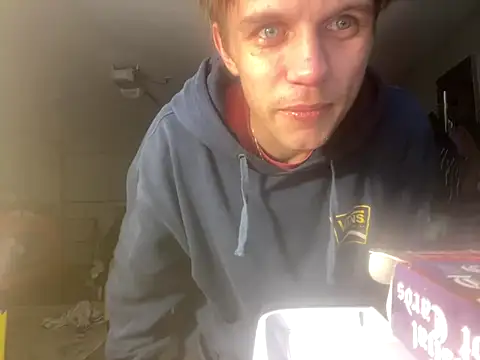 XanderOzzz online show from October 27, 4:24 am