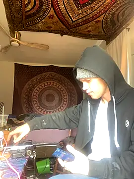 XanderOzzz online show from November 24, 5:57 pm