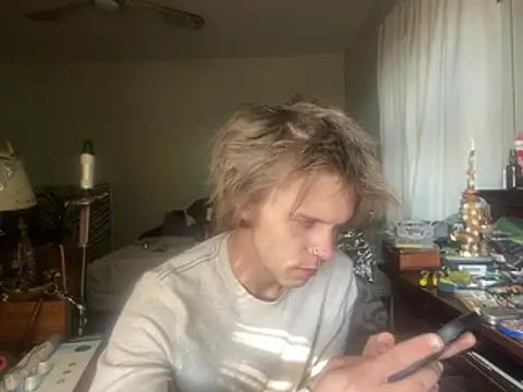 XanderOzzz online show from April 22, 8:04 pm