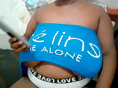 bustydivaxx21 online show from November 2, 11:37 am