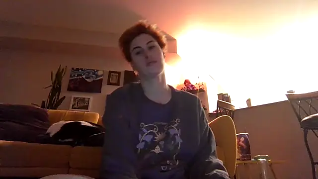 missygirlhi online show from January 18, 5:44 am