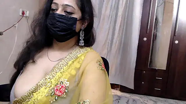 sexy indianboobs online show from June 2, 9:53 am