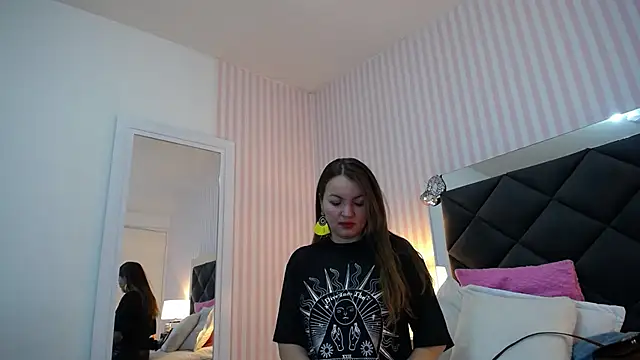 Snapshot of ViictoriaJones_ chatting on October 1, 12:31 pm ViictoriaJones online show from October 1, 12:31 pm
