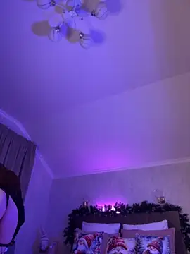 bigJuicyPussy online show from December 4, 1:43 pm