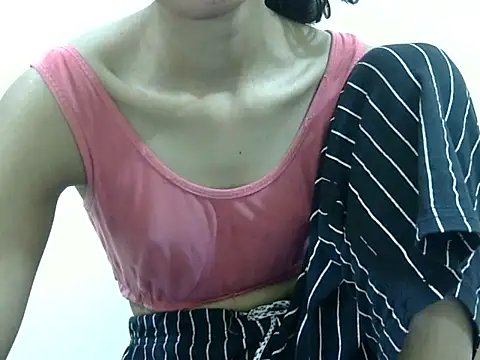 smallcuute online show from December 20, 12:08 pm