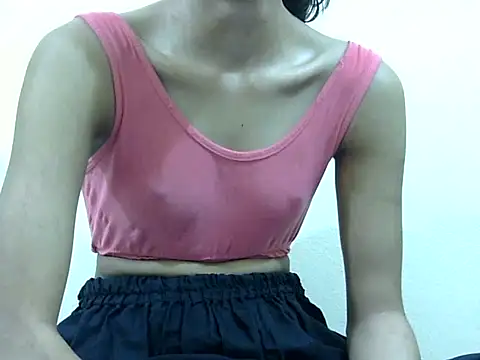 smallcuute online show from November 16, 11:15 am