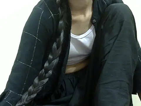 smallcuute online show from November 16, 11:19 pm