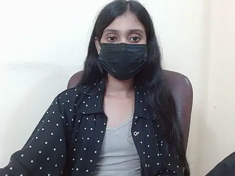 smallcuute online show from September 16, 9:43 am