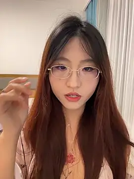 ououlovelove online show from February 20, 2:08 pm