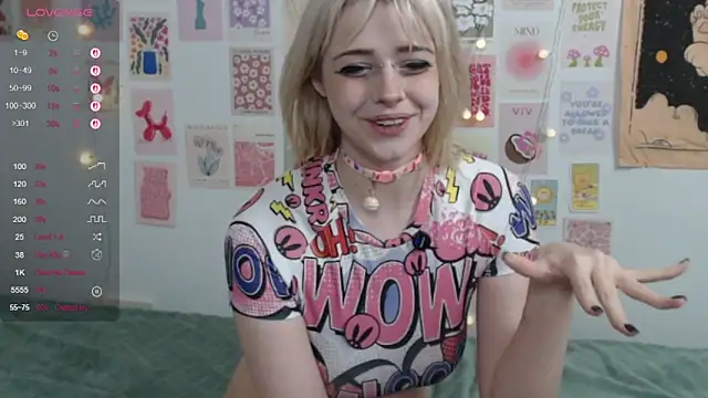 Snapshot of triplebakaaa chatting on February 14, 9:04 pm triplebakaaa online show from February 14, 9:04 pm