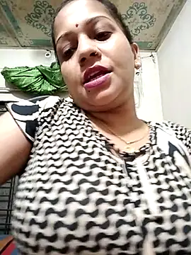 Snapshot of Payel_50 chatting on June 15, 5:12 pm Payel 50 online show from June 15, 5:12 pm