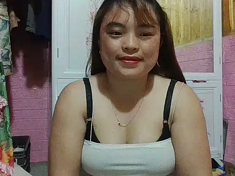 Snapshot of Loc_al chatting on February 17, 5:38 am Loc al online show from February 17, 5:38 am