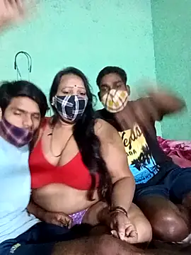 LoveOnStream online show from October 24, 12:15 pm