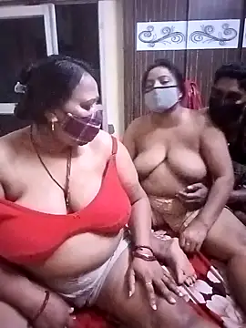 LoveOnStream online show from February 14, 1:44 pm