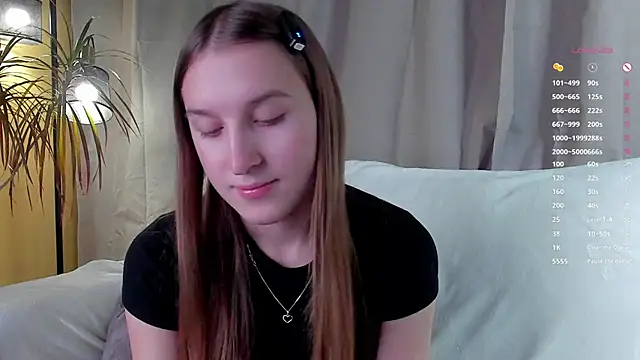 Snapshot of NanaMertins chatting on November 18, 1:10 am NanaMertins online show from November 18, 1:10 am